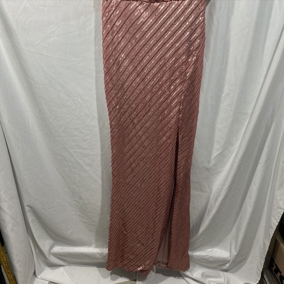 NWT $1395 Rene‎ Ruiz Collection [ 10 ] V-Neck Sequin Column Gown in Pink - Picture 6 of 15